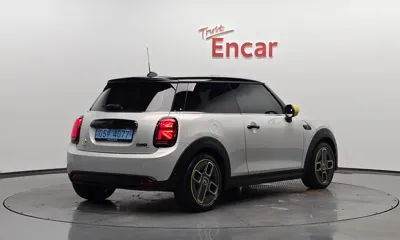 MINI Cooper 2023, 10799 км, за 18786.97 USD