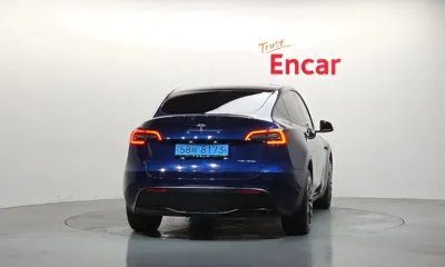 Tesla Model Y 2022, 44681 км, за 27627.89 USD