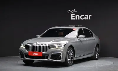 BMW 7-Series · 2021 год