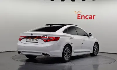 Hyundai Grandeur 2014, 165159 км, за 6244.71 USD