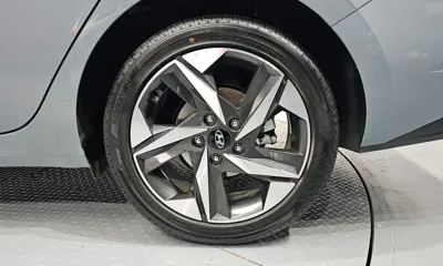 Hyundai Avante 2021, 26662 км, за 10571.52 USD