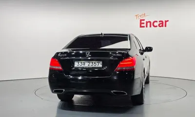 Hyundai Equus 2014, 150916 км, за 6180.07 USD