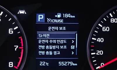 Kia Stonic 2018, 55279 км, за 7739.27 USD - фото 18
