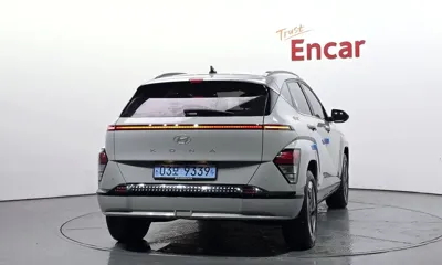 Hyundai Kona 2023, 64911 км, за 16404.1 USD