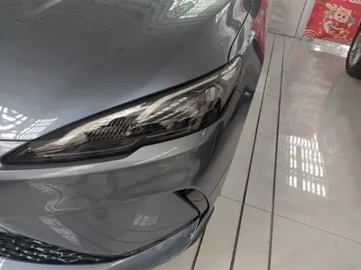 BYD Seal 05 DM-i 2025, 5100 км, за 9269.98 USD