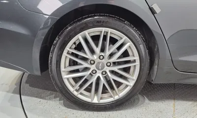 Genesis G70 2019, 81622 км, за 13976.46 USD