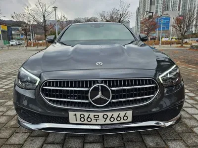 Mercedes-Benz E-Class · 2022 год