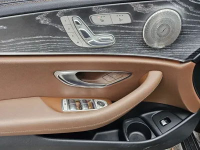 Mercedes-Benz E-Class 2022, 52462 км, за 23377.46 USD - фото 12