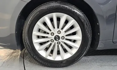 Kia K7 2016, 167408 км, за 5814.34 USD