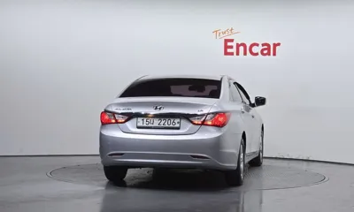 Hyundai Sonata 2014, 25514 км, за 3633.96 USD