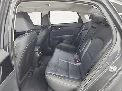 Kia K3 2022, 47246 км, за 12899.03 USD - фото 12