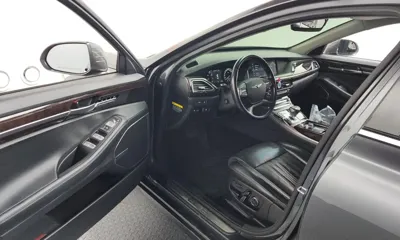 Genesis EQ900