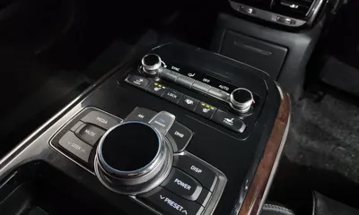 Genesis EQ900