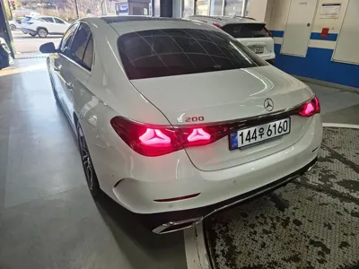 Mercedes-Benz E-Class 2026, 214 км, за 28056.94 USD - фото 8
