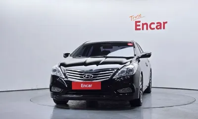 Hyundai Grandeur 2012, 163840 км, за 2130.29 USD
