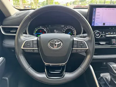 Toyota Highlander 2023, 59000 км, за 27486.22 USD - фото 6