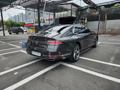 Genesis G90 2022, 65000 км, за 41975.17 USD