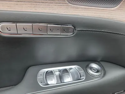 Genesis G90 2022, 65000 км, за 41975.17 USD - фото 15