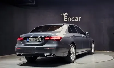Mercedes-Benz E-Class 2021, 24207 км, за 25496.67 USD