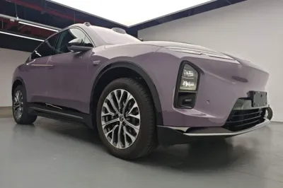 Nio EC6 2025, 9900 км, за 40609 USD