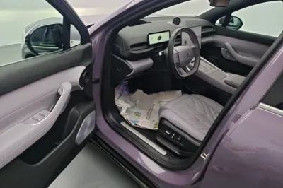 Nio EC6 2025, 9900 км, за 40609 USD - фото 18