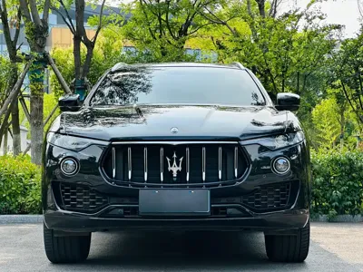 Maserati Levante 2022, 80000 км, за 38075.53 USD