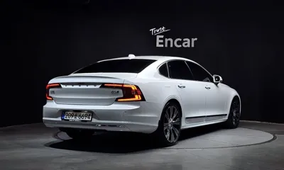 Volvo S90 2023, 26793 км, за 28472.98 USD