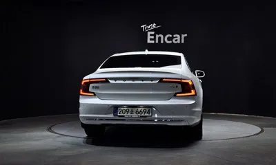 Volvo S90 2023, 26793 км, за 28472.98 USD