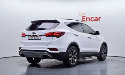 Hyundai Santafe 2017, 122958 км, за 9100.97 USD