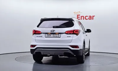 Hyundai Santafe 2017, 122958 км, за 9100.97 USD