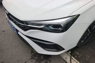 Roewe i5 2021, 39600 км, за 6281 USD - фото 8