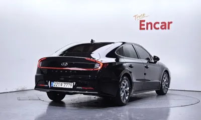 Hyundai Sonata 2022, 60337 км, за 12361.19 USD