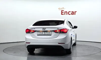 Hyundai Avante 2016, 57371 км, за 4879.48 USD