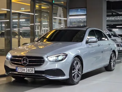 Mercedes-Benz E-Class · 2022 год