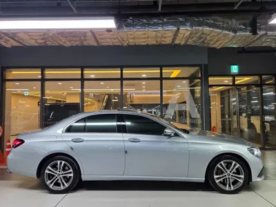Mercedes-Benz E-Class 2022, 109000 км, за 24615.99 USD