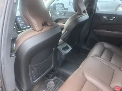 Volvo XC60 2020, 130000 км, за 14243.4 USD - фото 7