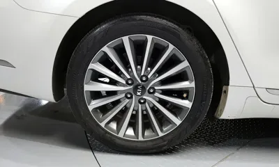 Kia K7 2017, 127169 км, за 8139.69 USD