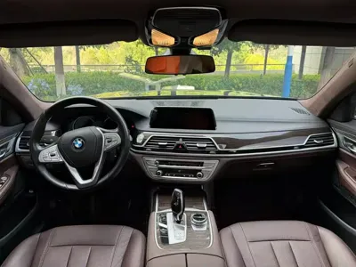 BMW 7 Series 2019, 120000 км, за 27927.65 USD