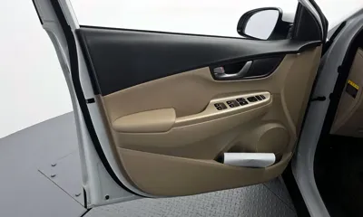 Hyundai Kona 2018, 37690 км, за 10548.93 USD - фото 24