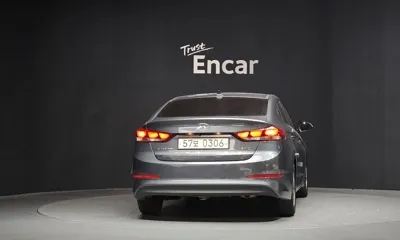 Hyundai Avante 2017, 43738 км, за 7205.19 USD