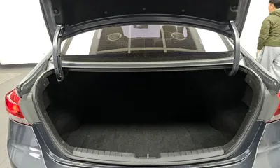 Hyundai Avante 2017, 43738 км, за 7205.19 USD - фото 20