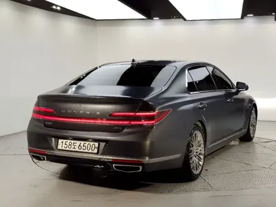 Genesis G90 2021, 115894 км, за 19348.54 USD