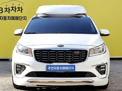 Kia Canival · 2019 год