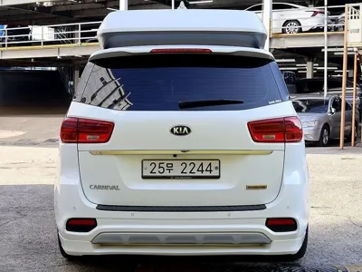 Kia Canival 2019, 100068 км, за 13355.06 USD
