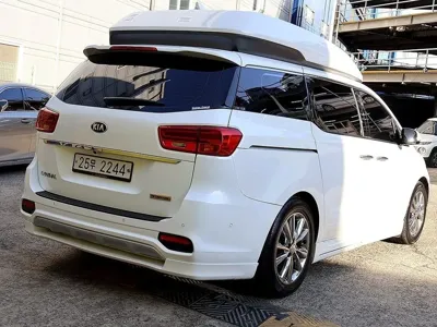 Kia Canival 2019, 100068 км, за 13355.06 USD