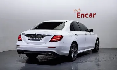 Mercedes-Benz E-Class 2019, 123467 км, за 15527.51 USD