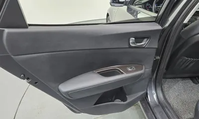 Kia K5 2019, 62202 км, за 8861.76 USD - фото 25
