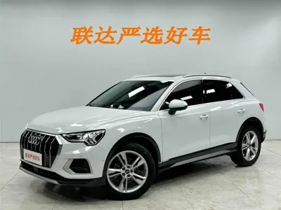 Audi Q3 · 2022 год