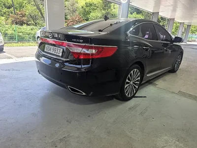 Hyundai Grandeur 2013, 173062 км, за 3057.51 USD