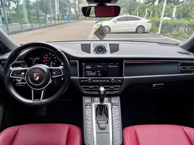 Porsche Macan 2020, 60000 км, за 36314.78 USD - фото 8